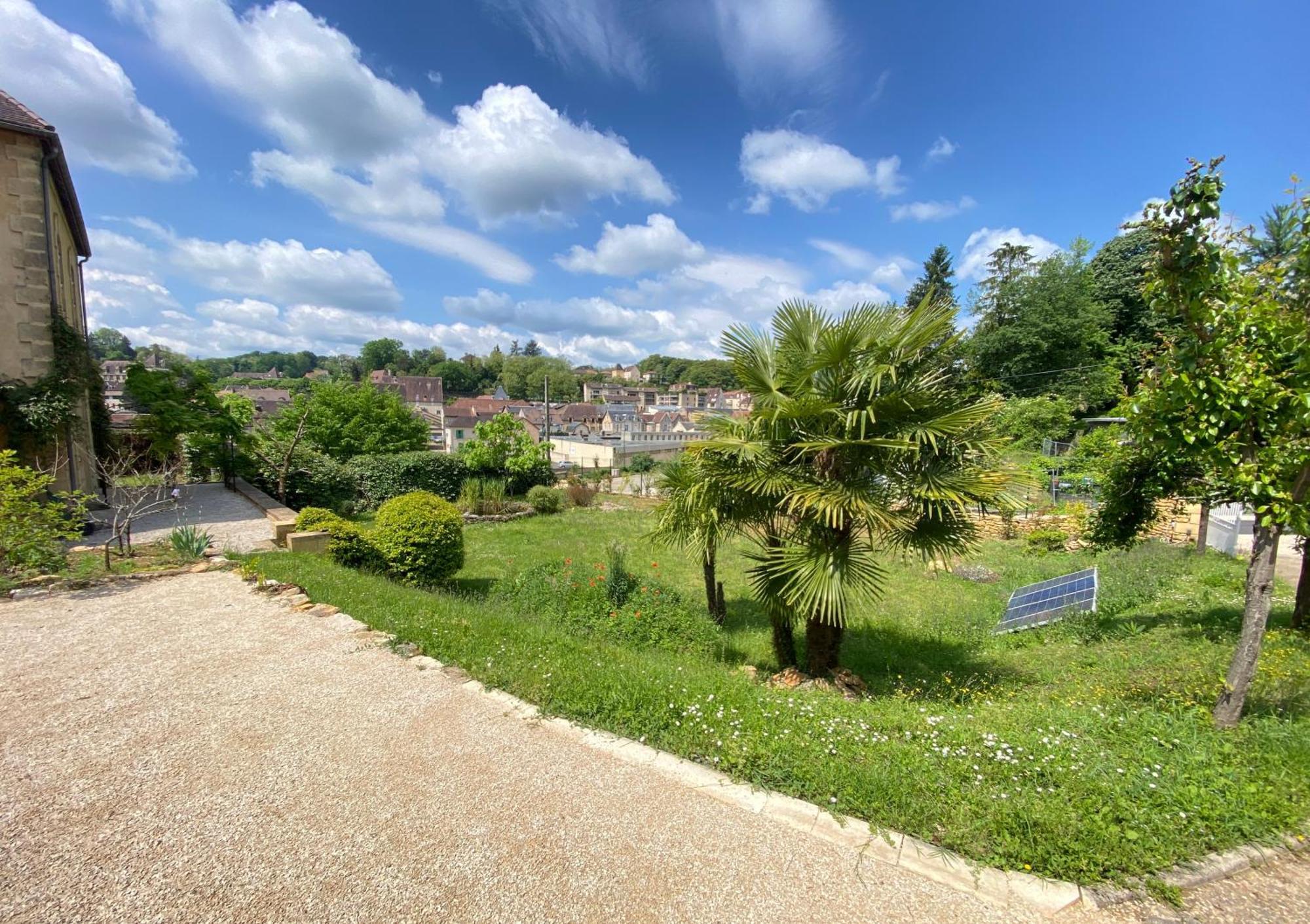 Residence Les Trois Jardins Avec Wifi Et Parking Gratuit Sarlat-la-Caneda Exterior photo